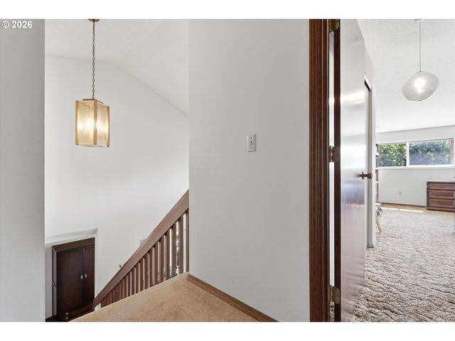 1135 Sw FELLOWS St, Mc Minnville, OR 97128