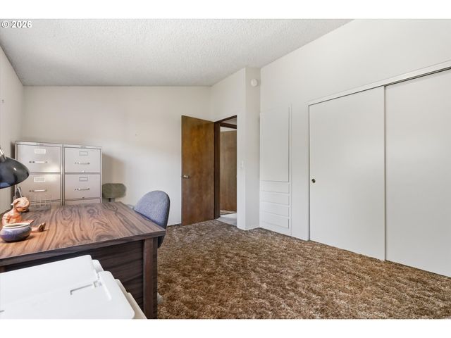 1135 Sw FELLOWS St, Mc Minnville, OR 97128