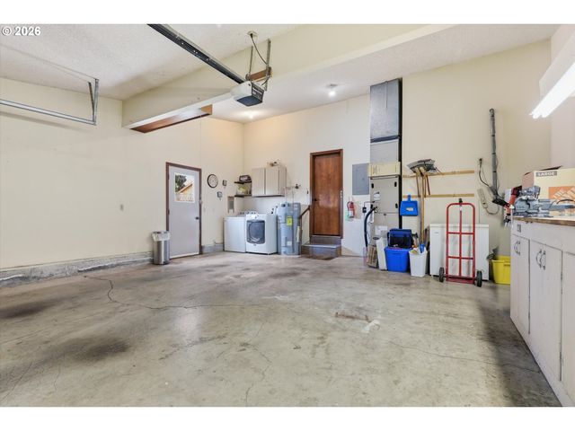 1135 Sw FELLOWS St, Mc Minnville, OR 97128