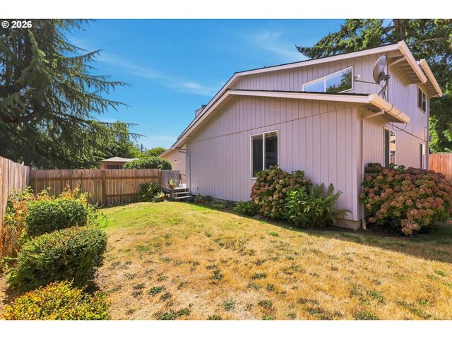 1135 Sw FELLOWS St, Mc Minnville, OR 97128