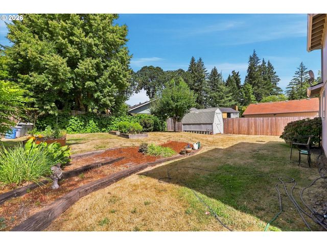 1135 Sw FELLOWS St, Mc Minnville, OR 97128