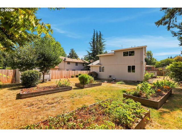 1135 Sw FELLOWS St, Mc Minnville, OR 97128