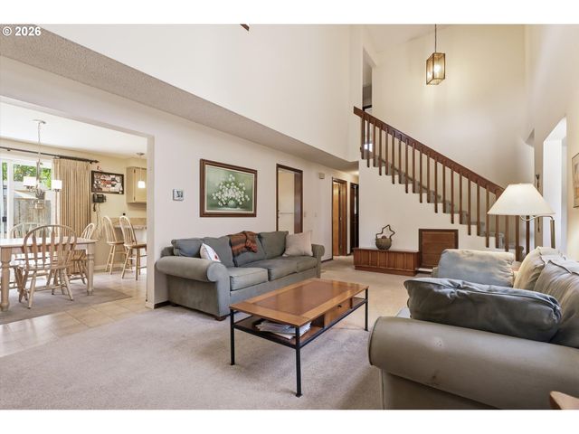 1135 Sw FELLOWS St, Mc Minnville, OR 97128