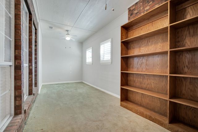 503 Northgate Drive, Waxahachie, TX 75165