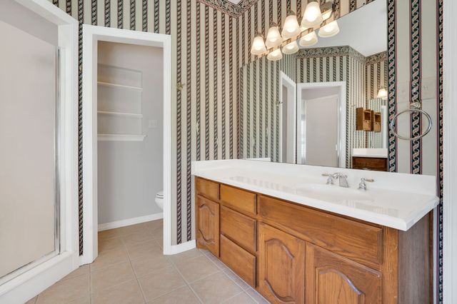 503 Northgate Drive, Waxahachie, TX 75165