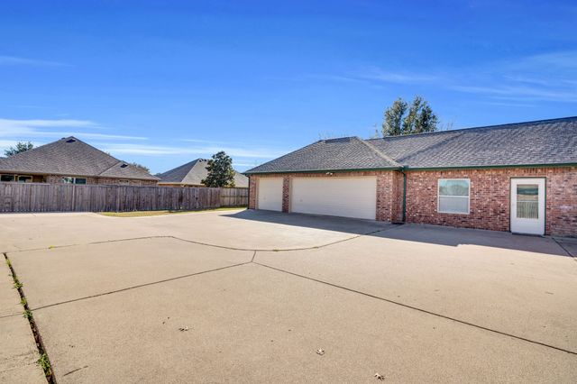 503 Northgate Drive, Waxahachie, TX 75165