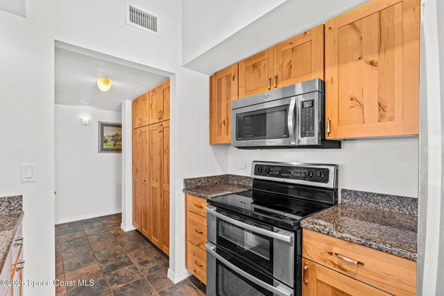 1055 Daytona Drive NE, Palm Bay, FL 32905