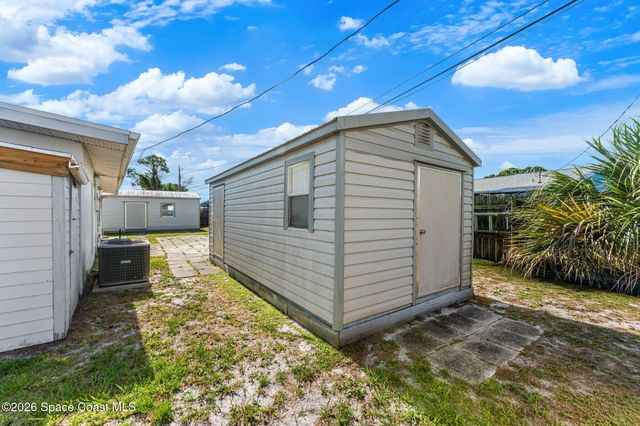1055 Daytona Drive NE, Palm Bay, FL 32905