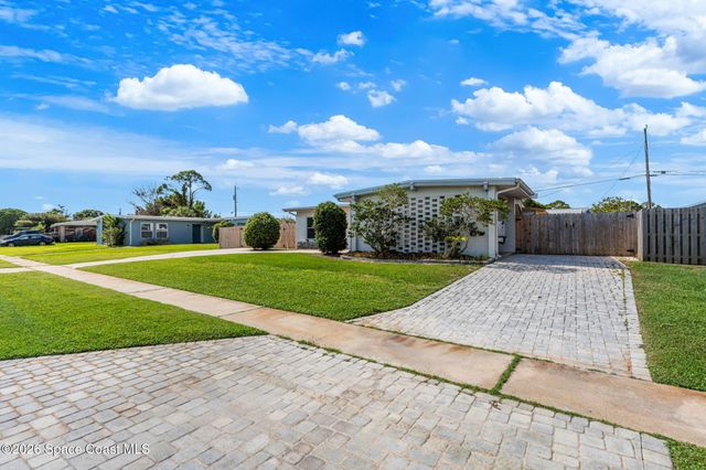 1055 Daytona Drive NE, Palm Bay, FL 32905