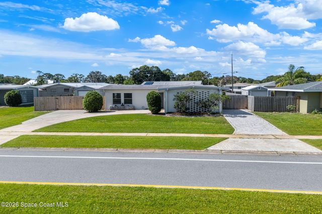 1055 Daytona Drive NE, Palm Bay, FL 32905