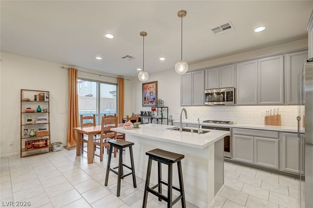 4114 Billowing Breeze Avenue, North Las Vegas, NV 89081