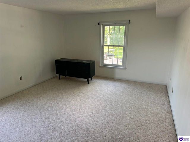 107 Freeman Green Drive, Elizabethtown, KY 42701