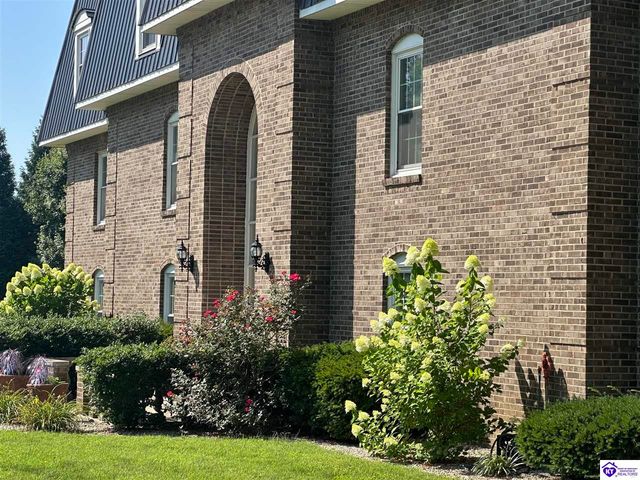 107 Freeman Green Drive, Elizabethtown, KY 42701