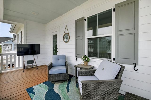 1823 Agate Bay Drive, Mount Pleasant, SC 29466