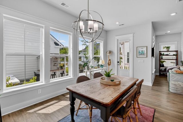 1823 Agate Bay Drive, Mount Pleasant, SC 29466
