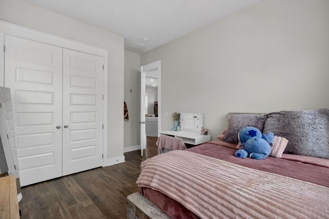 1823 Agate Bay Drive, Mount Pleasant, SC 29466