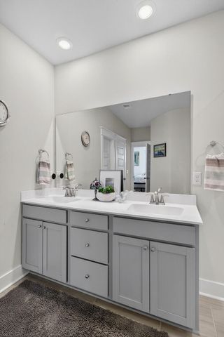 1823 Agate Bay Drive, Mount Pleasant, SC 29466