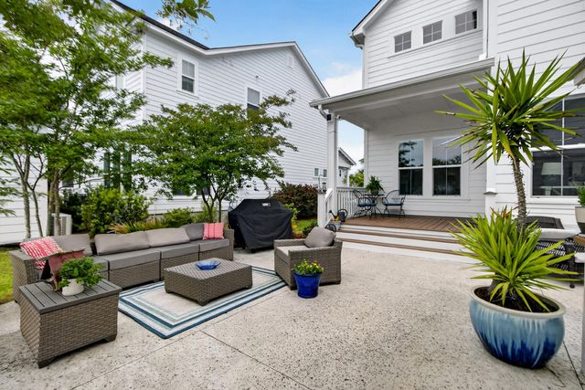 1823 Agate Bay Drive, Mount Pleasant, SC 29466