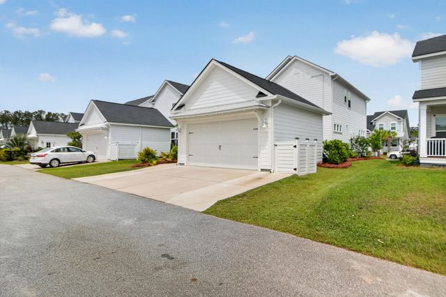 1823 Agate Bay Drive, Mount Pleasant, SC 29466