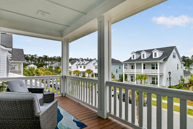 1823 Agate Bay Drive, Mount Pleasant, SC 29466