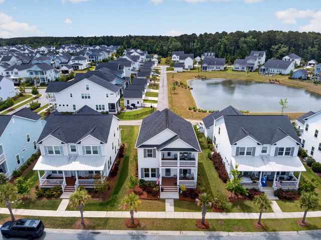 1823 Agate Bay Drive, Mount Pleasant, SC 29466