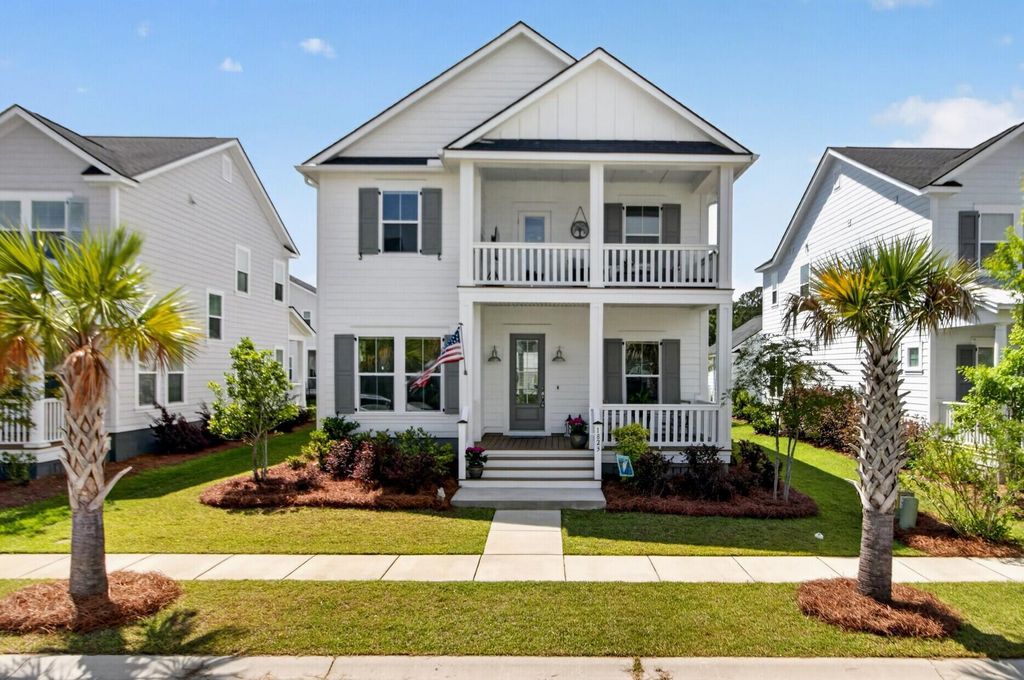 1823 Agate Bay Drive, Mount Pleasant, SC 29466
