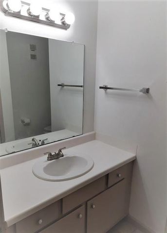 8801 Hammerly Boulevard 902, Houston, TX 77080