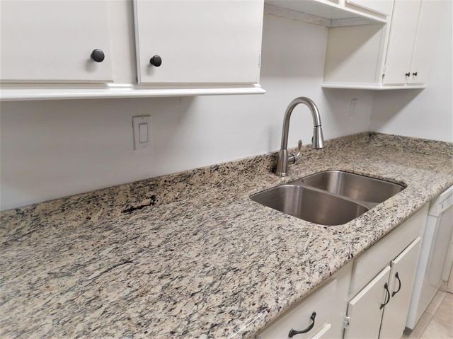 8801 Hammerly Boulevard 902, Houston, TX 77080