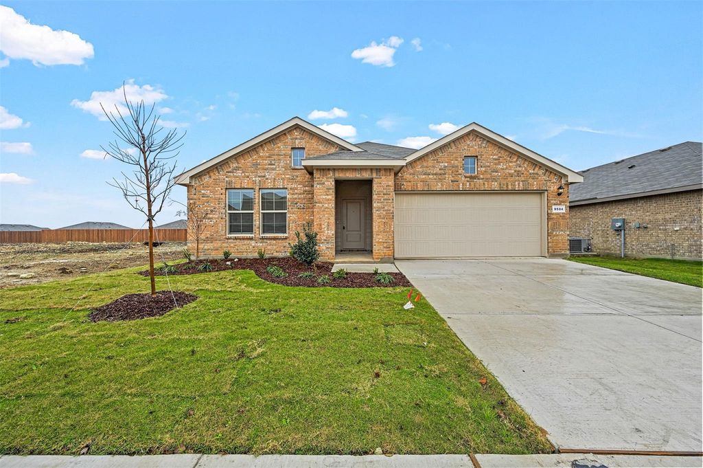 9504 Drifting Sand Drive, Fort Worth, TX 76131