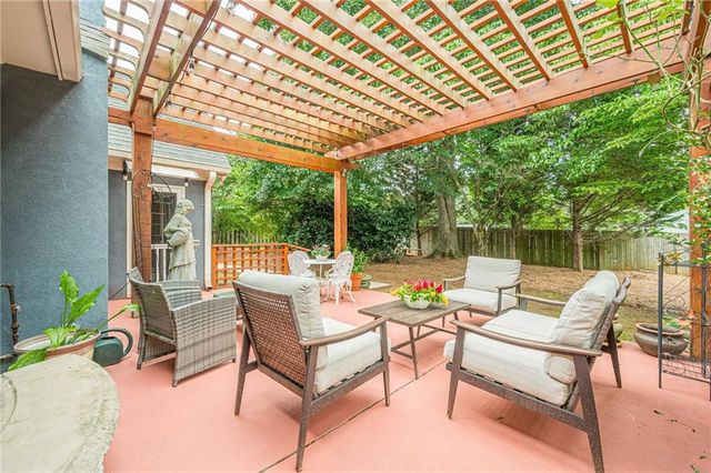 500 Shelli Lane, Roswell, GA 30075