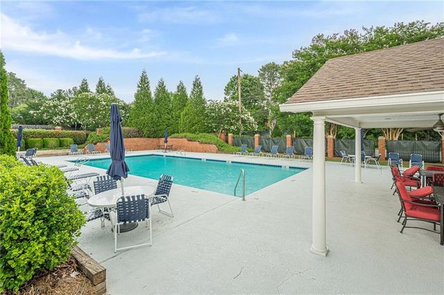 500 Shelli Lane, Roswell, GA 30075