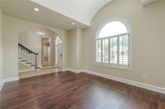 500 Shelli Lane, Roswell, GA 30075