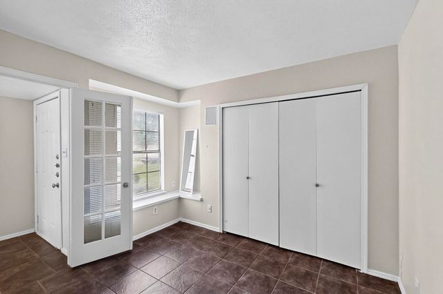 2411 Brookdale Drive, Arlington, TX 76014
