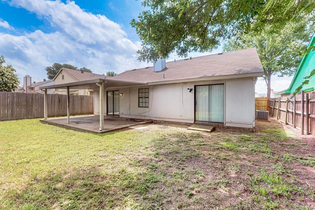 2411 Brookdale Drive, Arlington, TX 76014