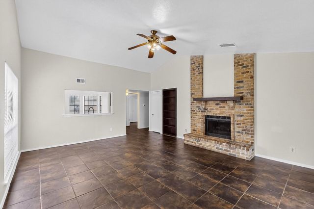 2411 Brookdale Drive, Arlington, TX 76014