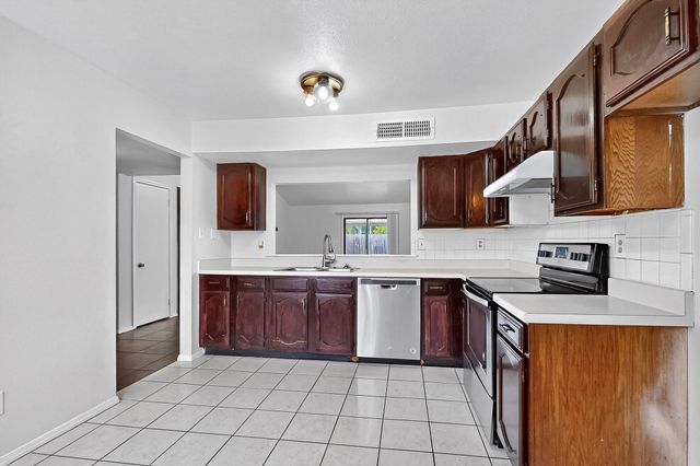 2411 Brookdale Drive, Arlington, TX 76014