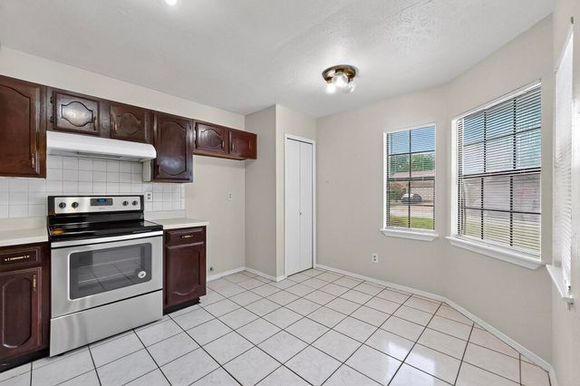 2411 Brookdale Drive, Arlington, TX 76014