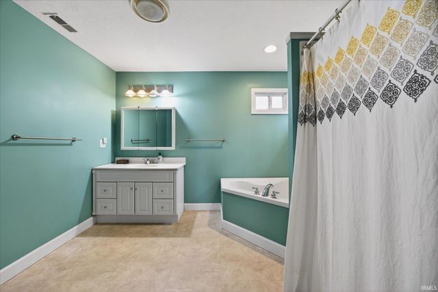 600 N Lower Birdie Galyan Road, Bloomington, IN 47408