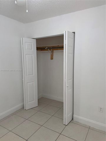 19220 NW 51st Ave, Miami Gardens, FL 33055