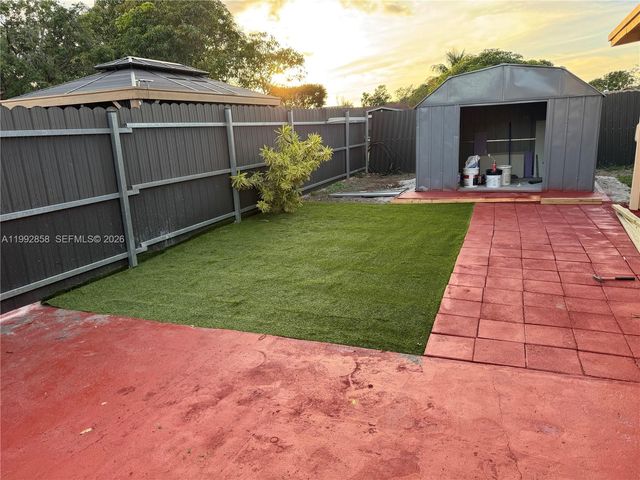 19220 NW 51st Ave, Miami Gardens, FL 33055