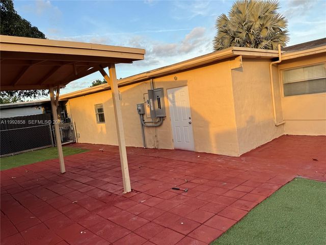 19220 NW 51st Ave, Miami Gardens, FL 33055