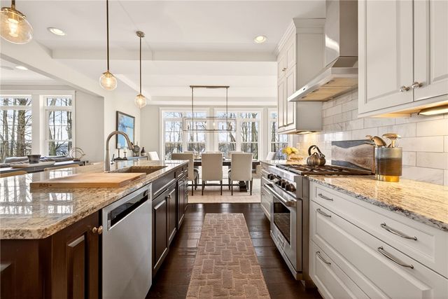 3 Camellia Rise, Perinton, NY 14450