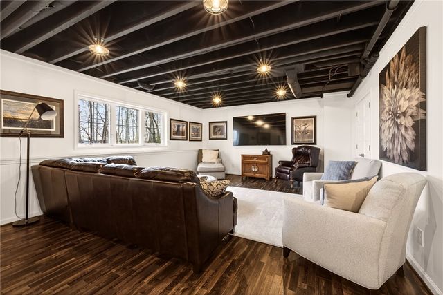 3 Camellia Rise, Perinton, NY 14450