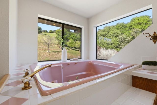 215 Chateau Drive, Aromas, CA 95004