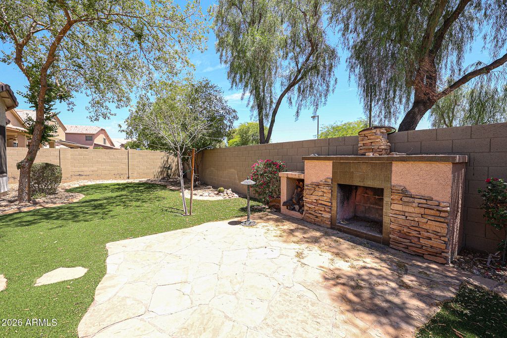 13245 W JACOBSON Drive, Litchfield Park, AZ 85340 — photo 2