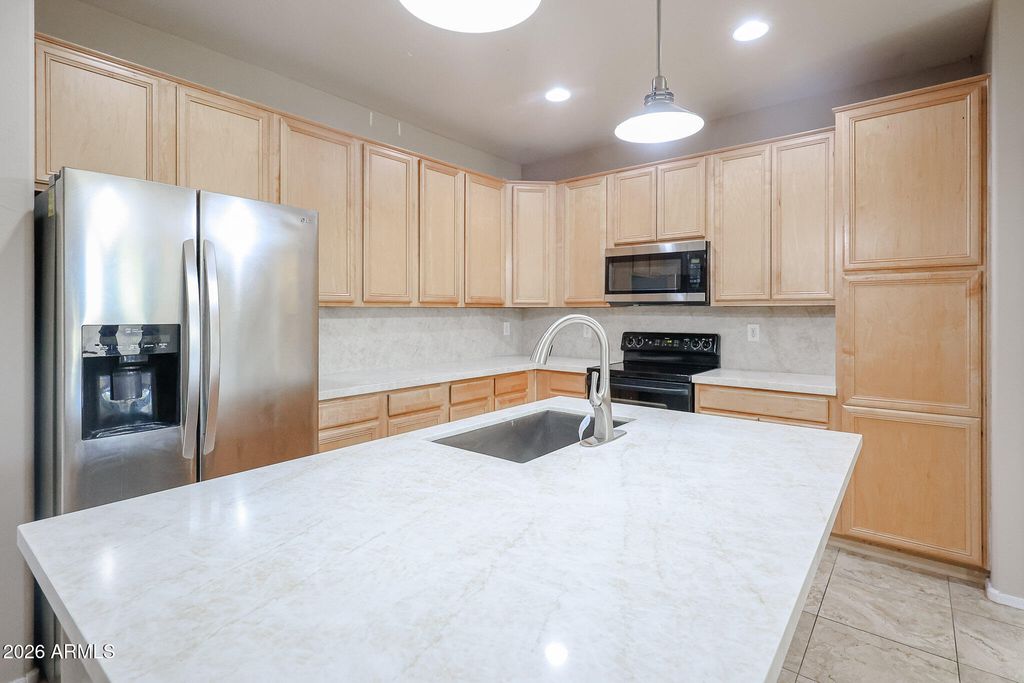 13245 W JACOBSON Drive, Litchfield Park, AZ 85340 — photo 3