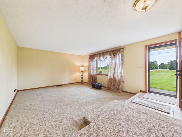 1311 N 400 E, Anderson, IN 46012