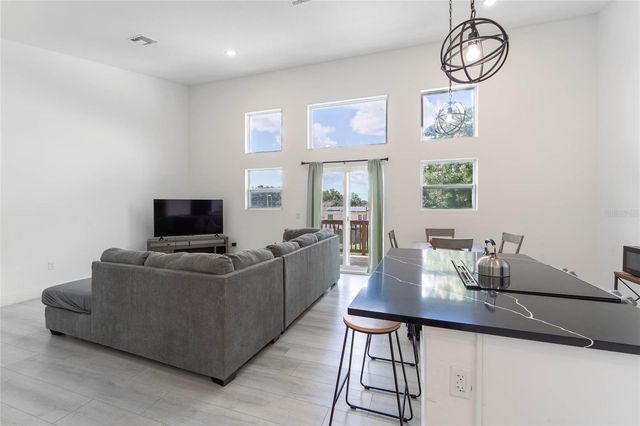 126 1ST STREET, Orlando, FL 32824