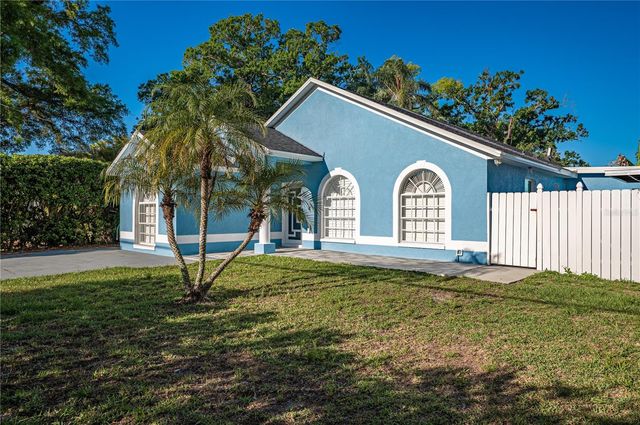 6814 N GLEN AVENUE, Tampa, FL 33614