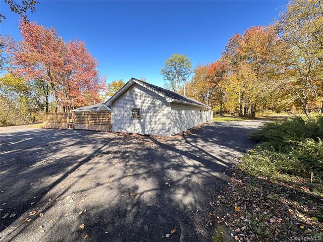 525 Plattekill Ardonia Road, Plattekill, NY 12589